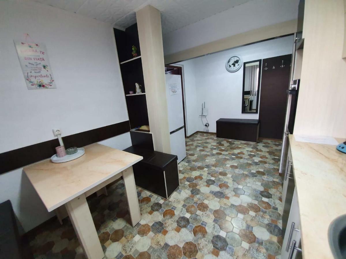 Apartment Ada Kaleh Оршова Экстерьер фото